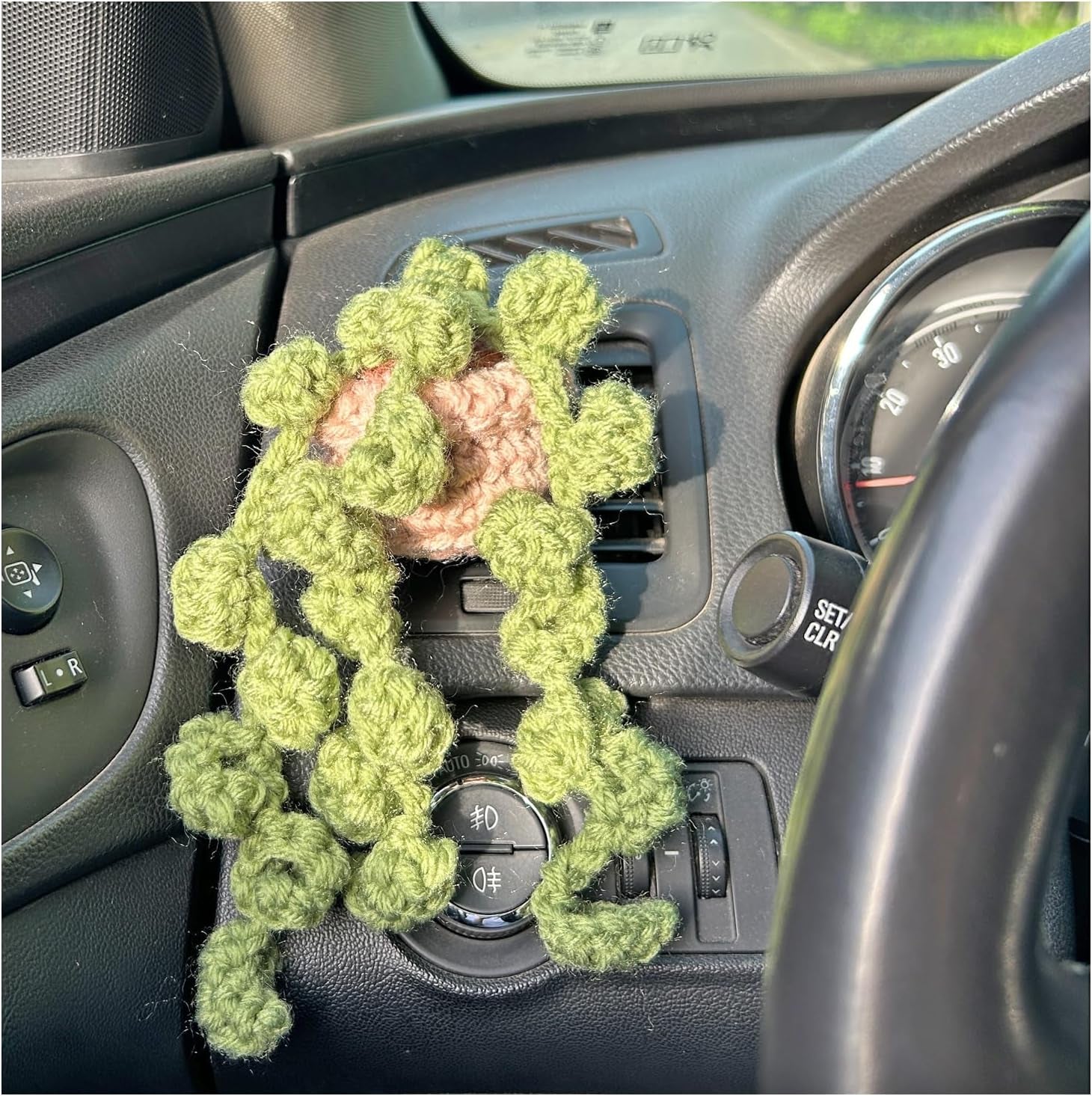 Handmade Vent Clips Car Accessories,Crochet Flower Car Air Vent Fresheners Clips,Cute Car Accessories,Car Air Outlet Clip Decoration,Car Interior Accessories for Women Girls